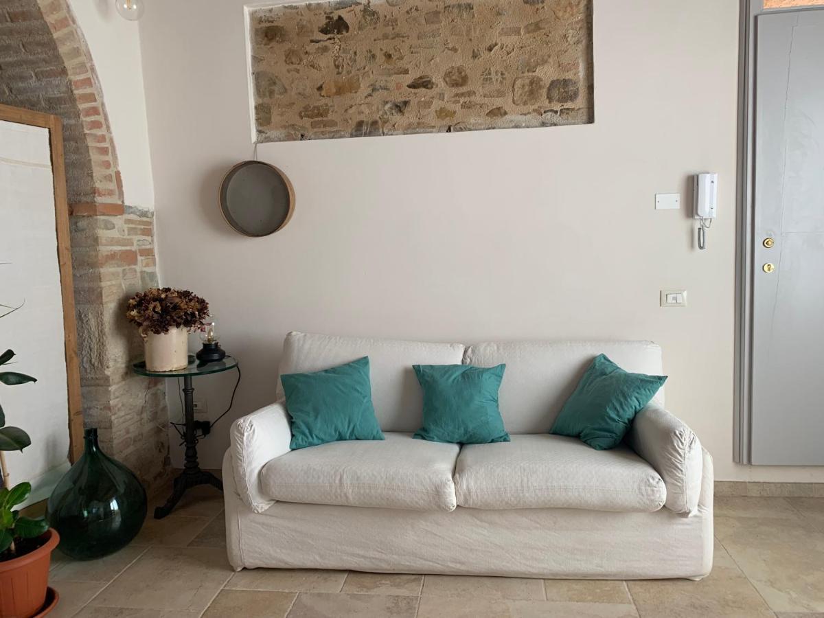 Birillo 1824 Hotel Poggibonsi Bagian luar foto
