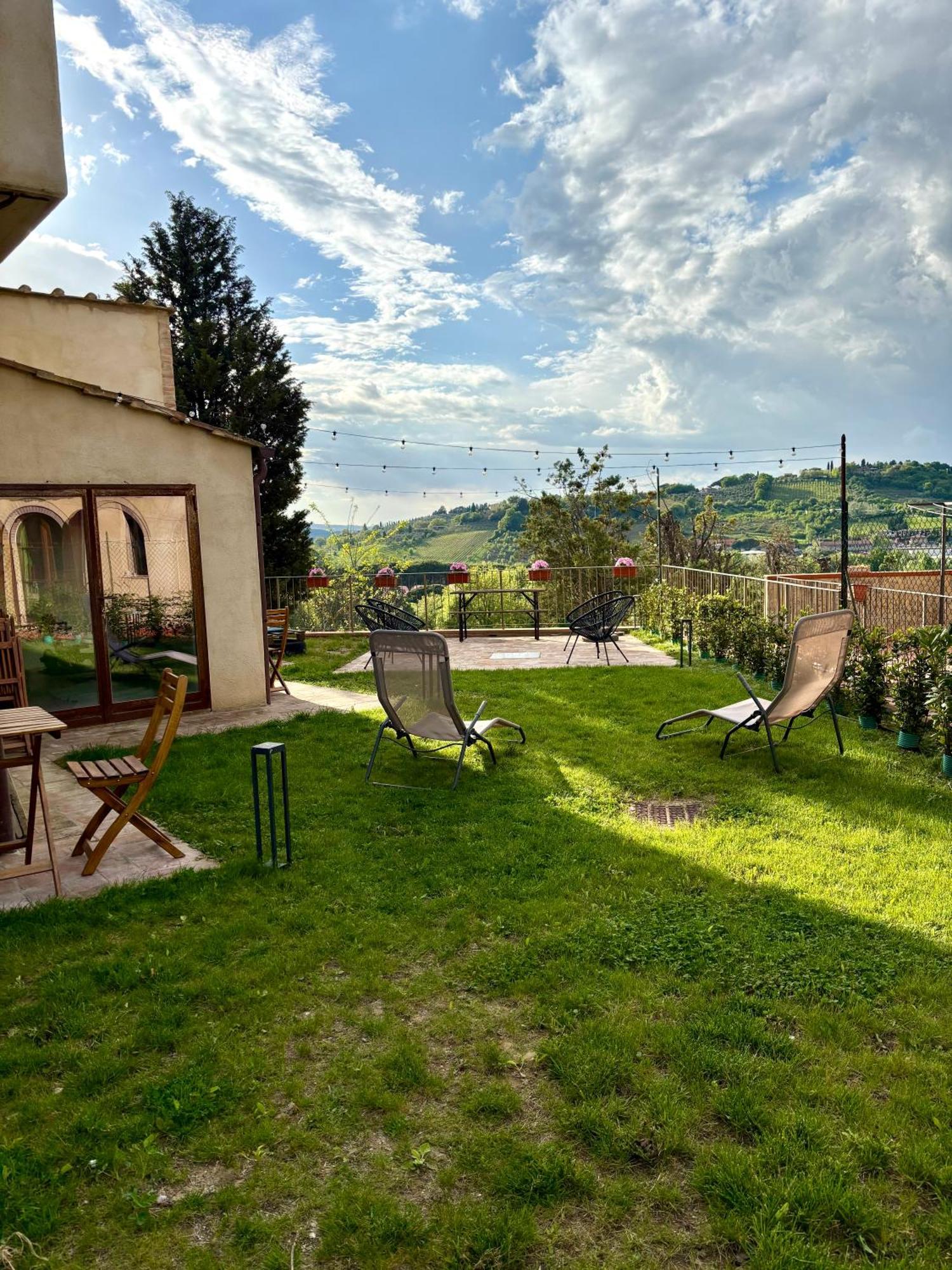 Birillo 1824 Hotel Poggibonsi Bagian luar foto